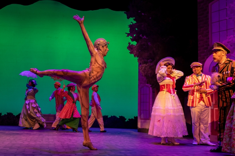 Review MARY POPPINS at Theatre Memphis